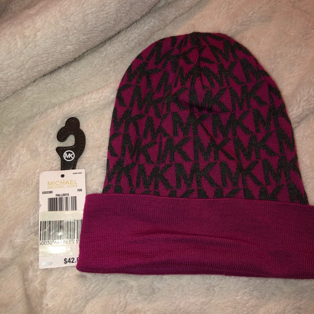 Michael Kors hat
